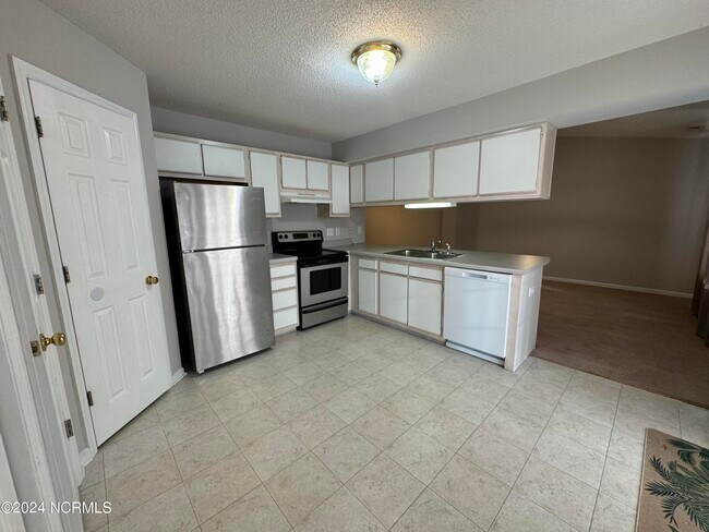 Foto del edificio - 321 Winners Cir S