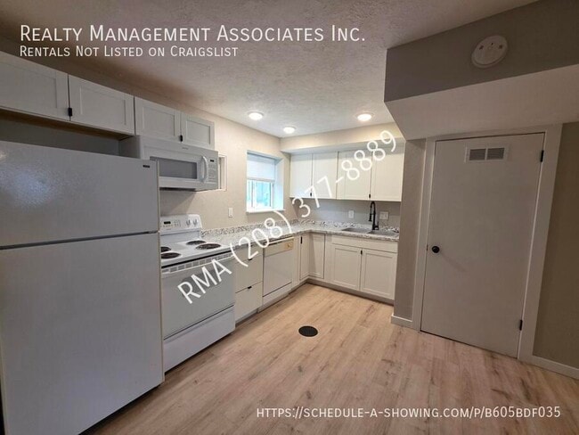 Building Photo - 3033 W Malad St