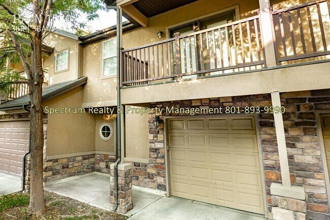 Building Photo - 3 Bd/2.5 Ba Townhome in PG
