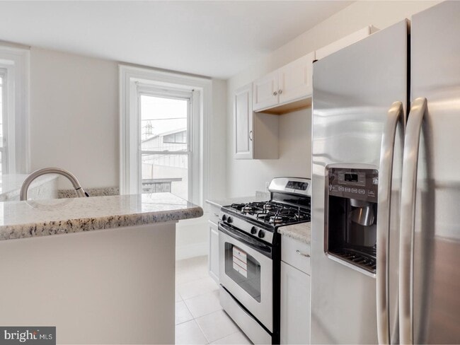 Building Photo - 4639 Umbria St
