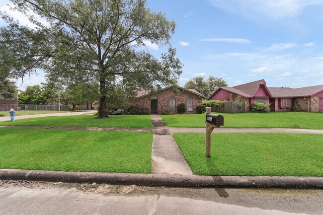 Foto del edificio - 9750 Guest St