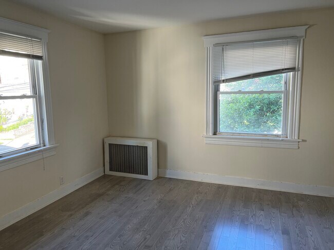 Foto del edificio - 54 Ashwood Ave