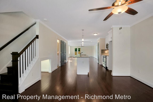 Building Photo - 3 br, 2.5 bath House - 3307 Rosewood Avenue