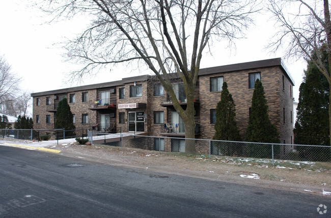 Building Photo - Highview Manor