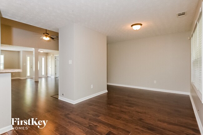 Building Photo - 1220 Coan Dr