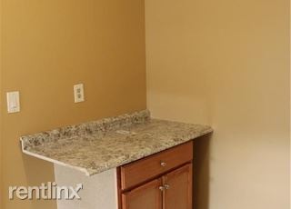 Building Photo - 2 br, 1 bath House - 303 McKinley Ave