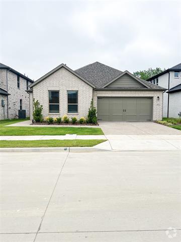 Building Photo - 3419 San Clemente Dr