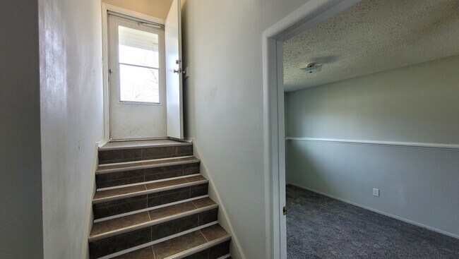 Building Photo - 4614/4616 Pleasant Grove Rd