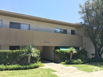 Foto principal - 7348 Corbin Ave