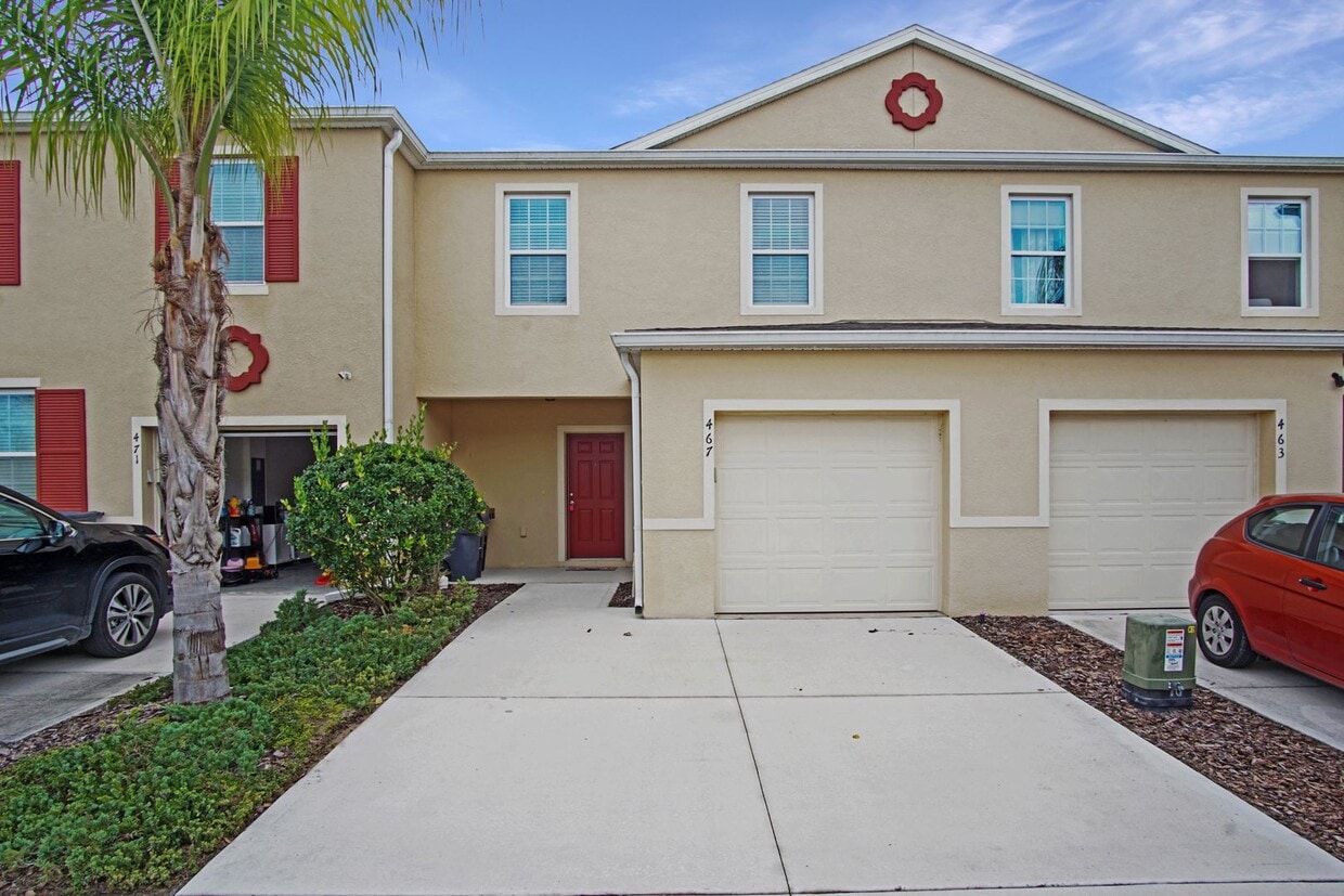 Primary Photo - Townhome now available in Davenport!