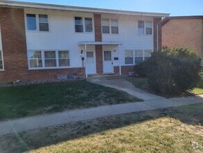 Building Photo - 529 Sidney Ave