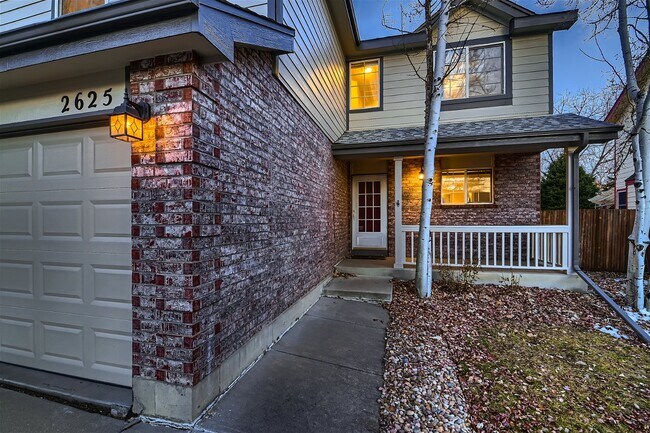 Foto del edificio - 2625 Fernwood Pl