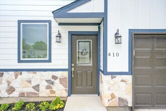 Building Photo - 410 N 4th St