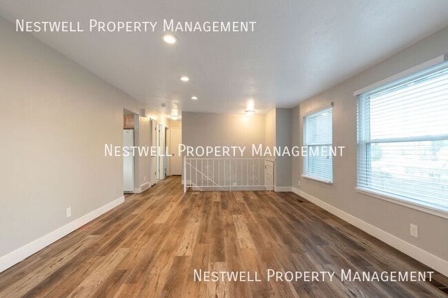Foto del edificio - 4547 E Wellington St
