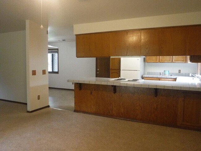 Foto del edificio - Eastside Home In Oak Haven Neighborhood