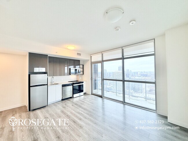 Photo du bâtiment - All-Inclusive 2-Bedroom Corner Condo with Balcony & Parking – Kitchener