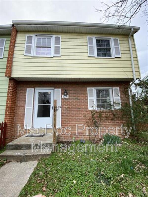 Foto del edificio - 2331 McClellan Ct