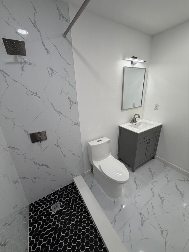 Foto del edificio - 11134 SW 6th St