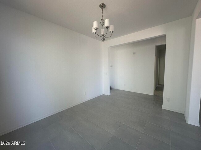 Building Photo - 5665 S Veneto