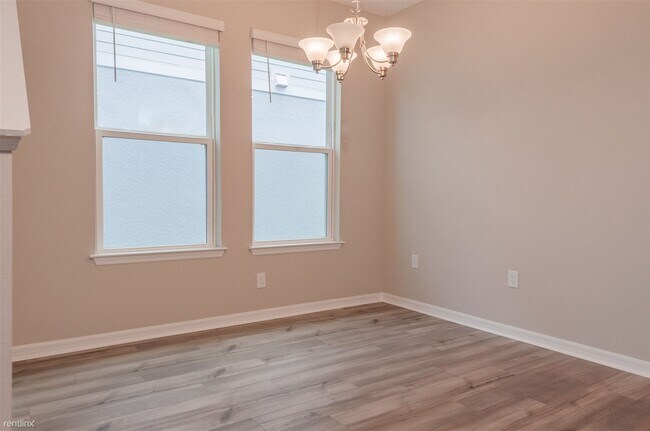 Building Photo - 4 br, 2.5 bath House - 14050 Frasier Street