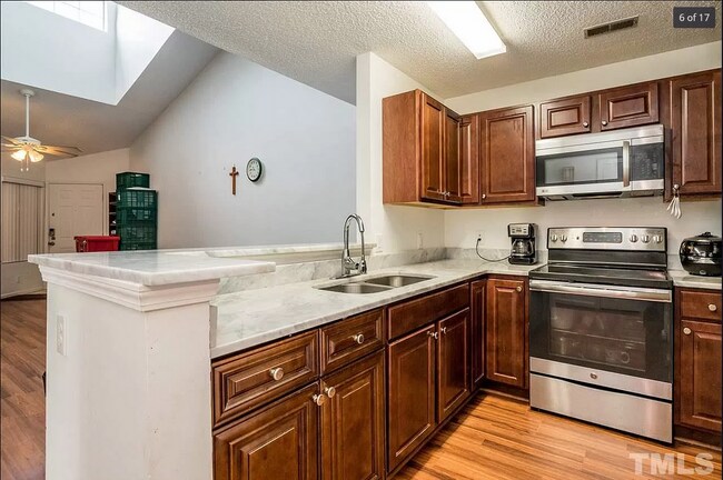 Building Photo - 3806 Grey Harbor Dr