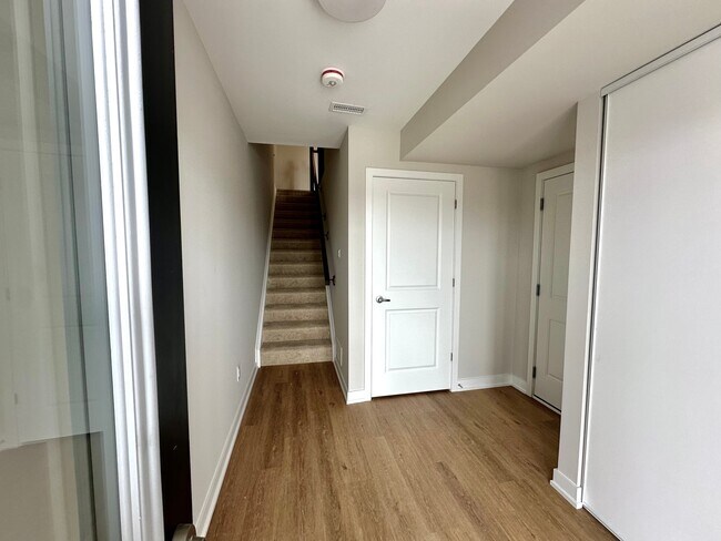 Photo du bâtiment - 1234 Cope Dr