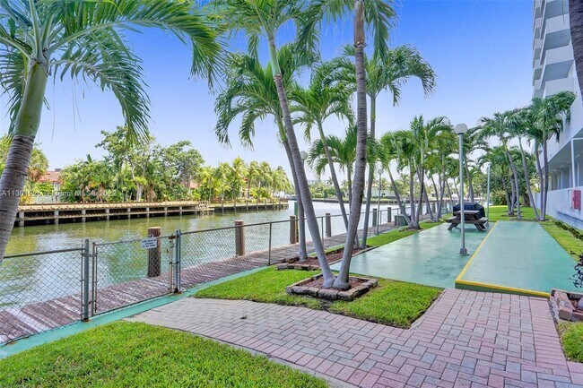 Building Photo - 137 Golden Isles Dr