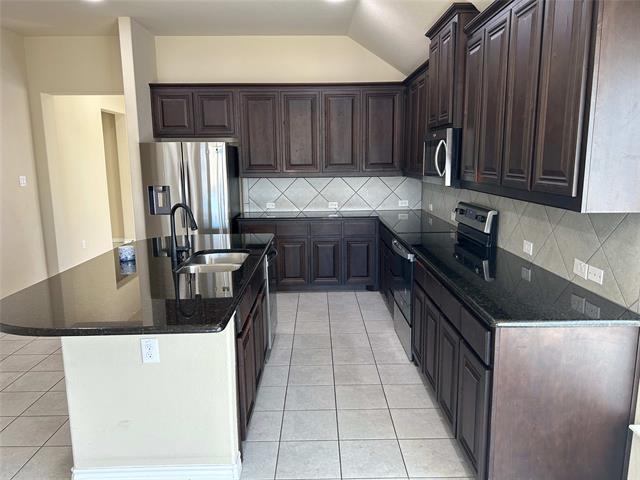 Building Photo - 1905 Sunflower Dr