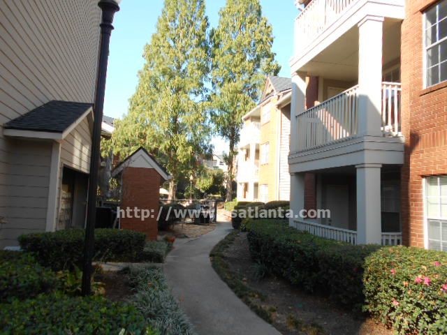Foto principal - IN-TOWN - 1BR/1BA CONDO - GROUND FLOOR