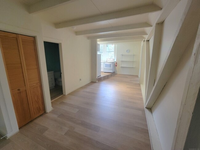 Building Photo - 270 Cherry Brook Rd