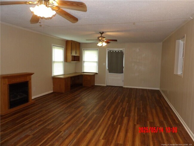 Foto del edificio - 8901 Cliffdale Rd