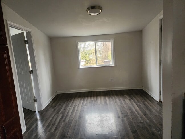 Building Photo - 101 Edgewood Ave