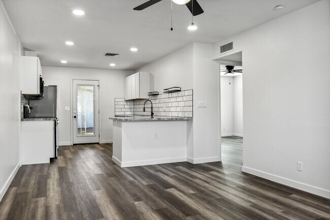 Foto del edificio - 1227 W 4th St