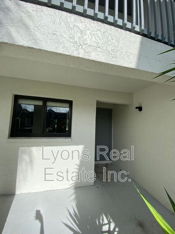 Building Photo - 6308 Sugar Bush Ln