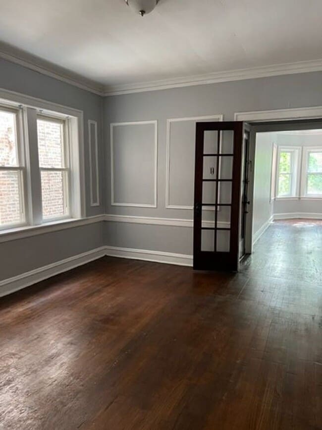 Foto del edificio - 8038 S Maryland Ave