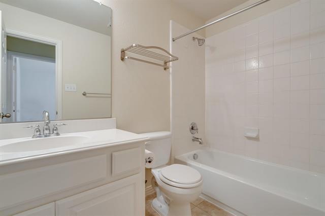 Building Photo - 7616 Powder Horn Ln