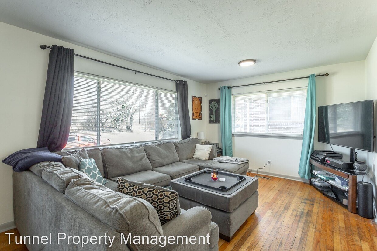 Primary Photo - 3 br, 1.5 bath House - 2104 Milne St