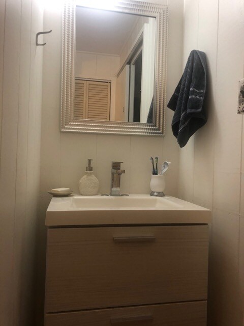 Building Photo - 3356 Alani Dr