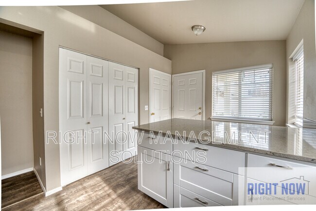 Foto del edificio - 2318 S Shoshone St