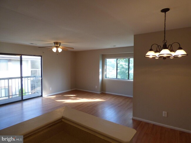 Building Photo - 808 Britton Pl