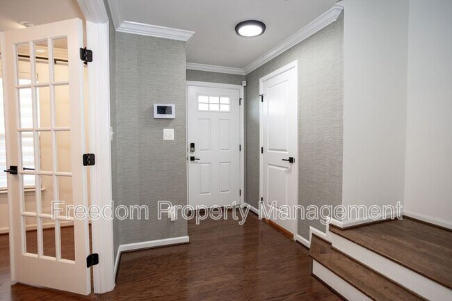 Foto del edificio - 2023 Serviceberry Rd