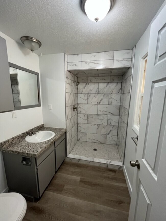 Building Photo - Honeyville 6955 N