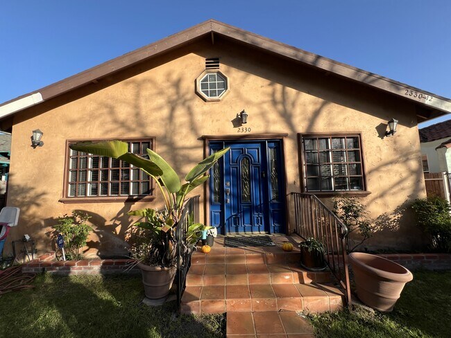 Foto del edificio - 2330 S Mansfield Ave