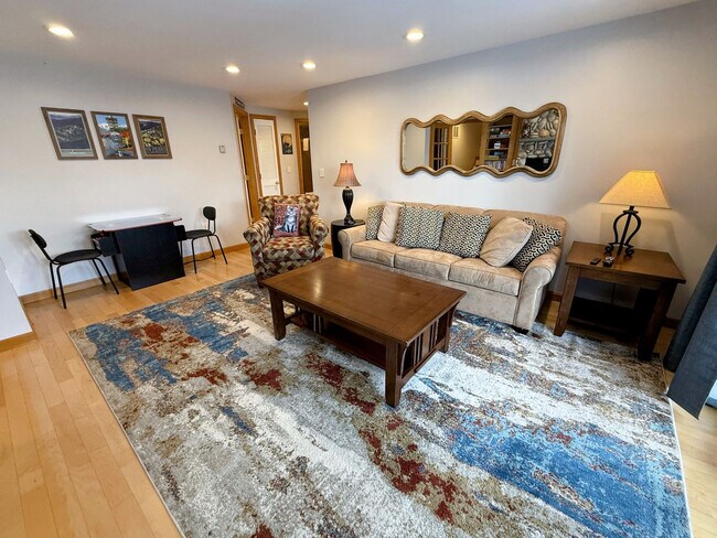 Foto del edificio - 307 Crawford Ridge Rd