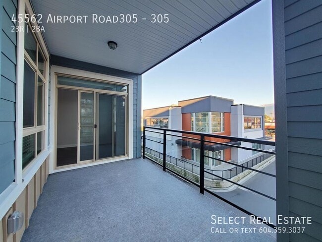 Building Photo - 45562 Airport Road305
