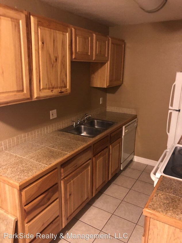8300 Zuni St Unit 219, Westminster, CO 80221 Room for Rent in