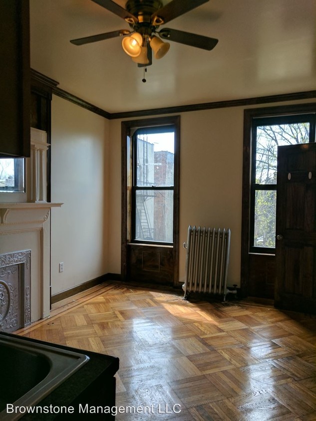 Primary Photo - 924 Sterling Pl