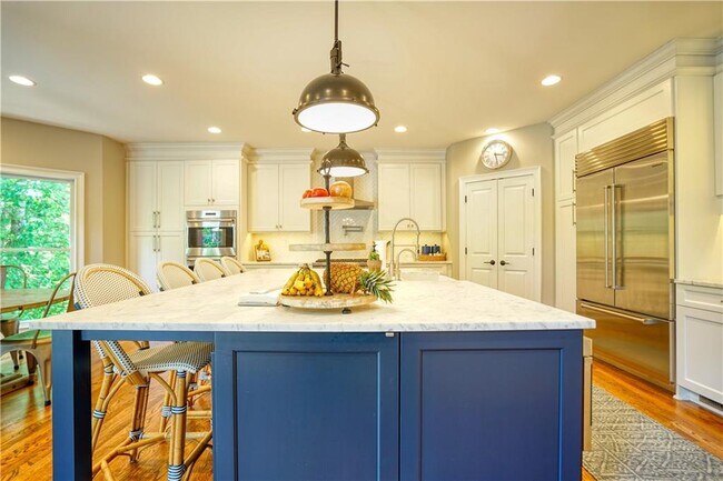 Building Photo - 958 Glenverness Dr