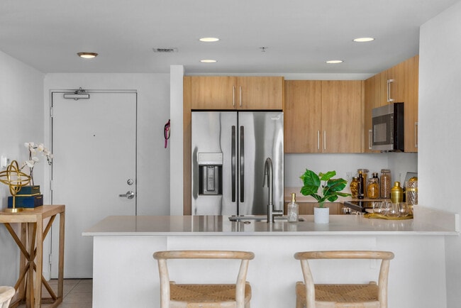 Building Photo - Pier 19 Residences and Marina