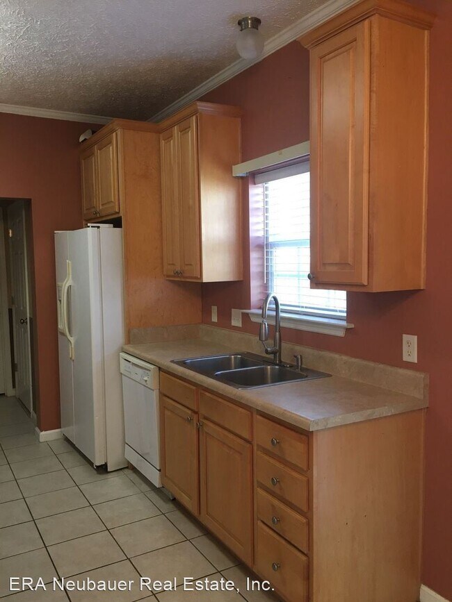 Building Photo - 3 br, 2.5 bath House - 2615 Oakmont Drive